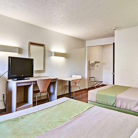 Economy Inn Pittsburgh Airport Moon Township Exteriör bild